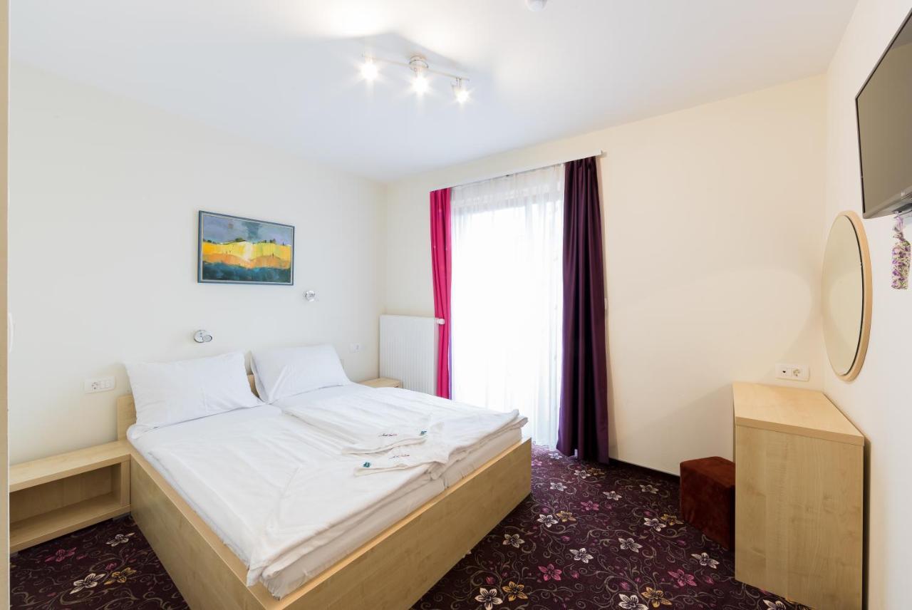 Hotel Jakec Trije Kralji Na Pohorju Zgornja Loznica Екстер'єр фото