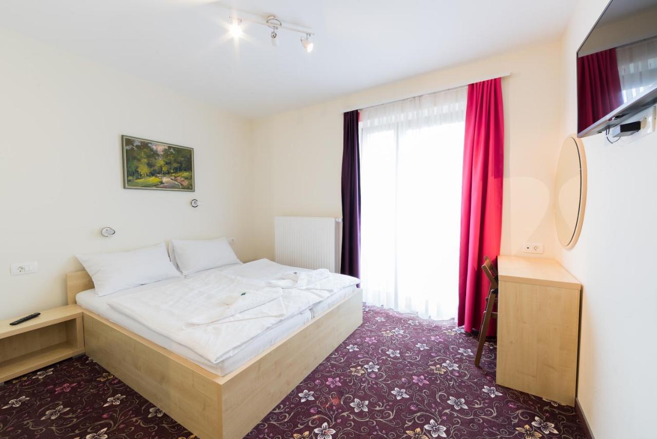 Hotel Jakec Trije Kralji Na Pohorju Zgornja Loznica Екстер'єр фото